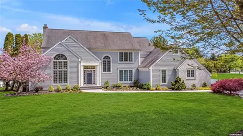 102 Sound Court Northport NY 11768