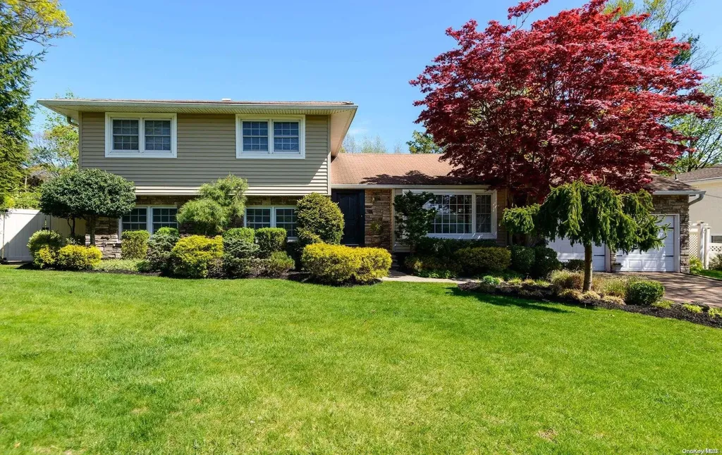 16 Pound Ridge Road Plainview NY 11803