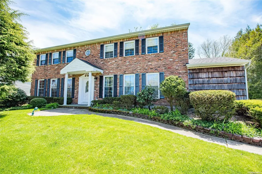 70 Steven Place Smithtown NY 11787