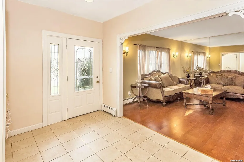 130 Harvard Drive Plainview NY 11803