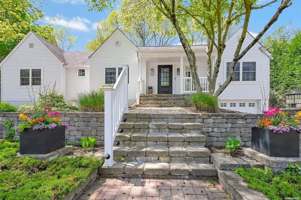 96 Southdown Road Huntington NY 11743