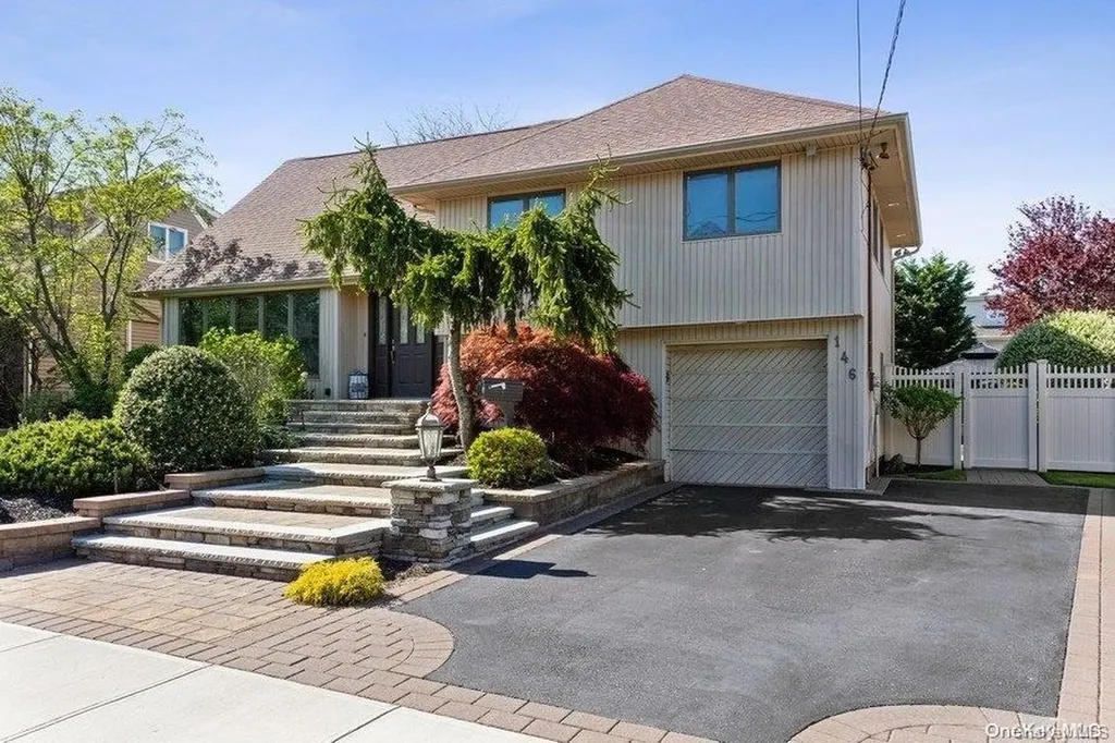 146 Murray Drive Oceanside NY 11572