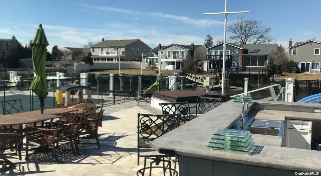 2916 Riverside Drive Wantagh NY 11793
