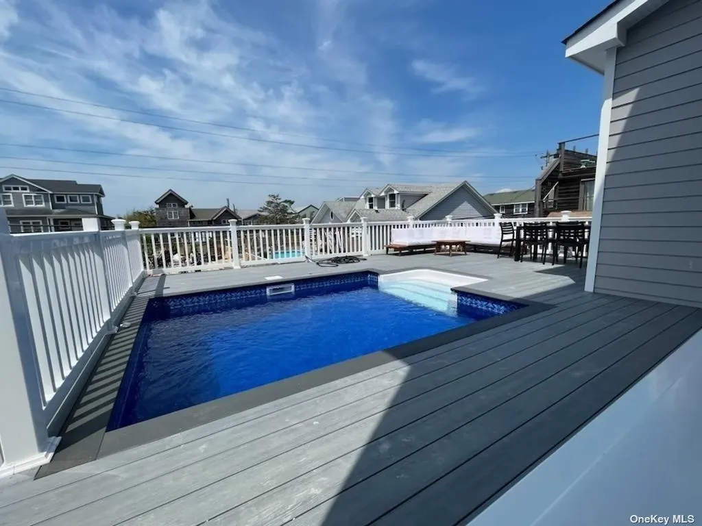 334 Dehnhoff Ocean Beach NY 11770