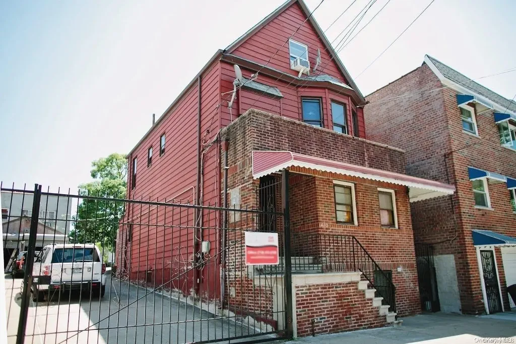 1480 Commonwealth Avenue Bronx NY 10460