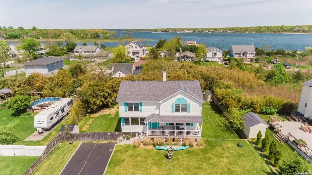 3 Spar Drive Mastic Beach NY 11951