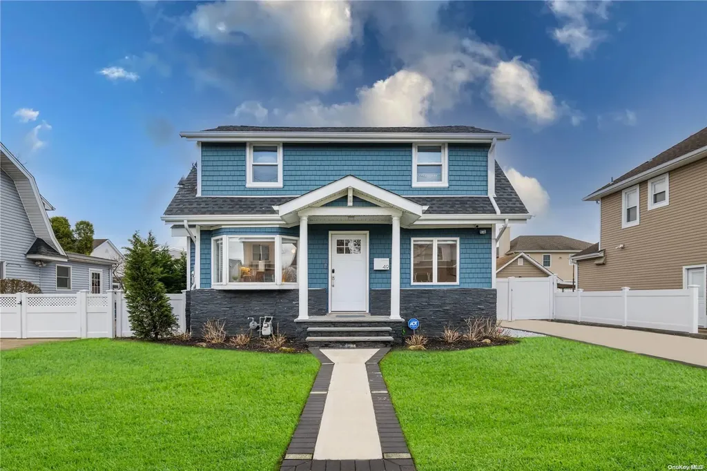 49 Jerome Avenue Mineola NY 11501