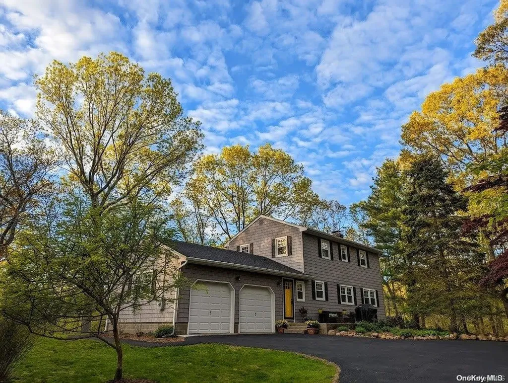 87 Remsen Road Wading River NY 11792
