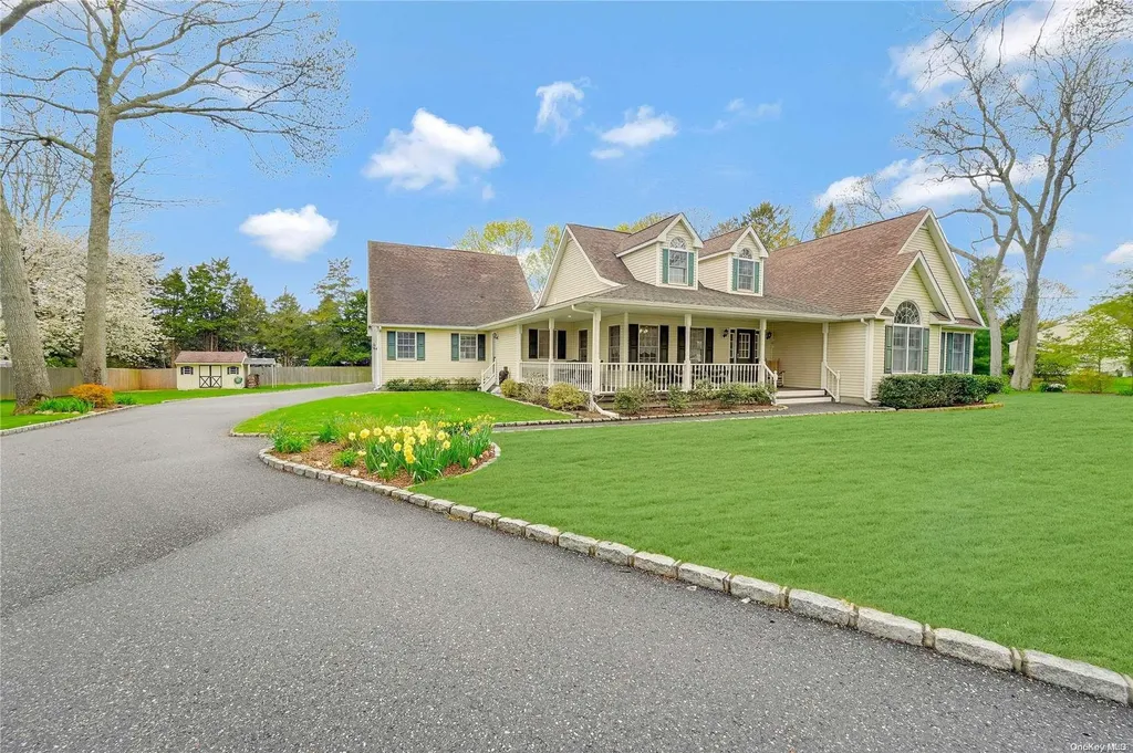 1300 Parkway Southold NY 11971