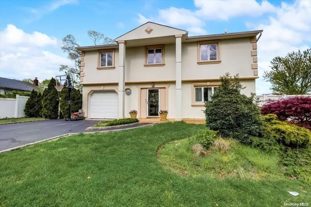 219 Tree Avenue Central Islip NY 11722