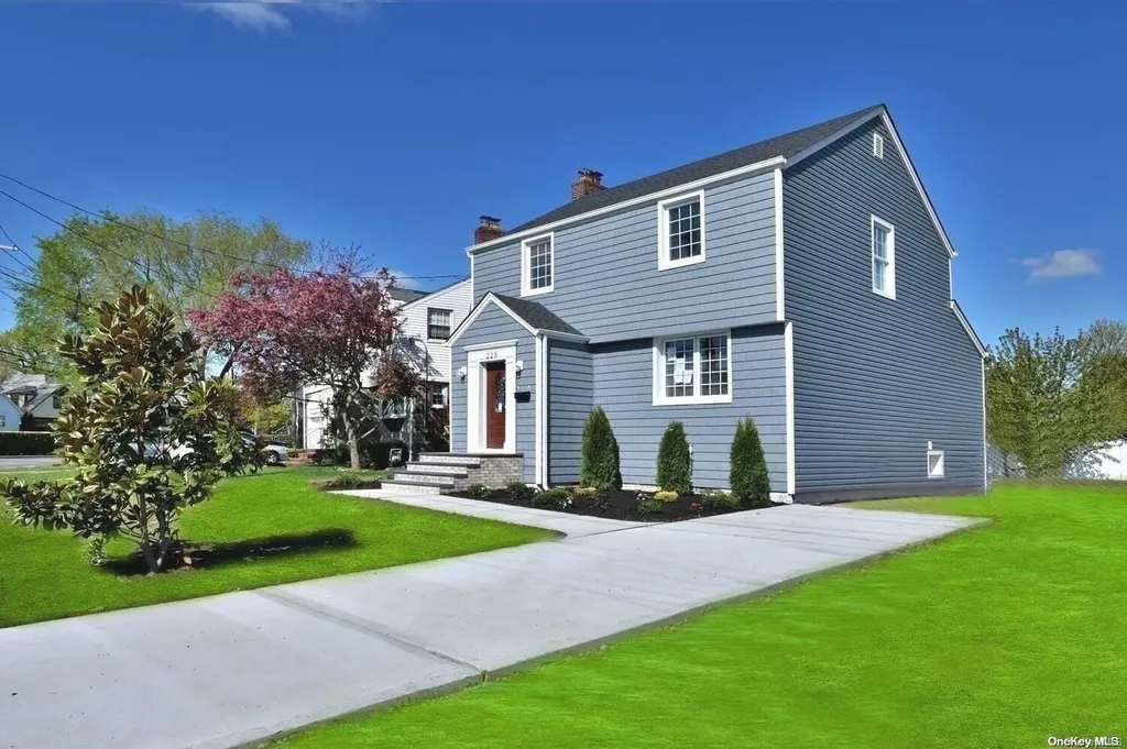 229 Munro Boulevard Valley Stream NY 11581