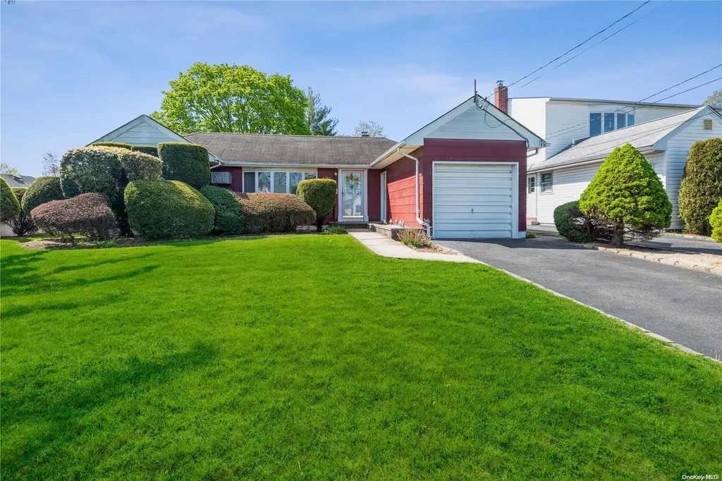 2566 Aster Place N Westbury NY 11590