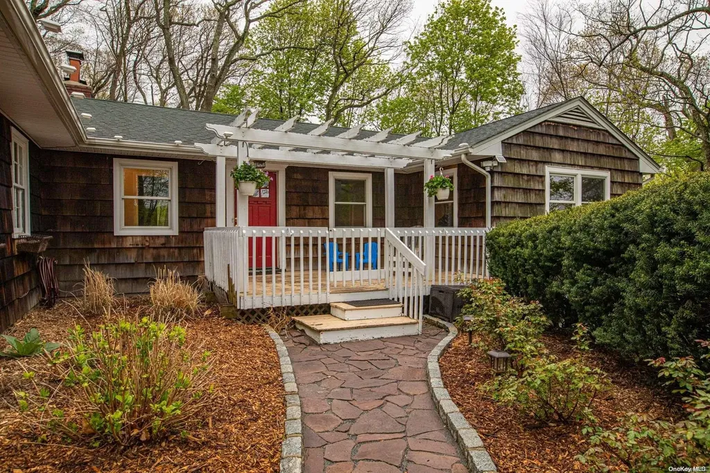 50 Randou Drive Huntington NY 11743