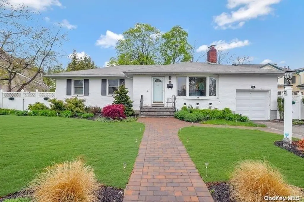 10 Albert Avenue Syosset NY 11791
