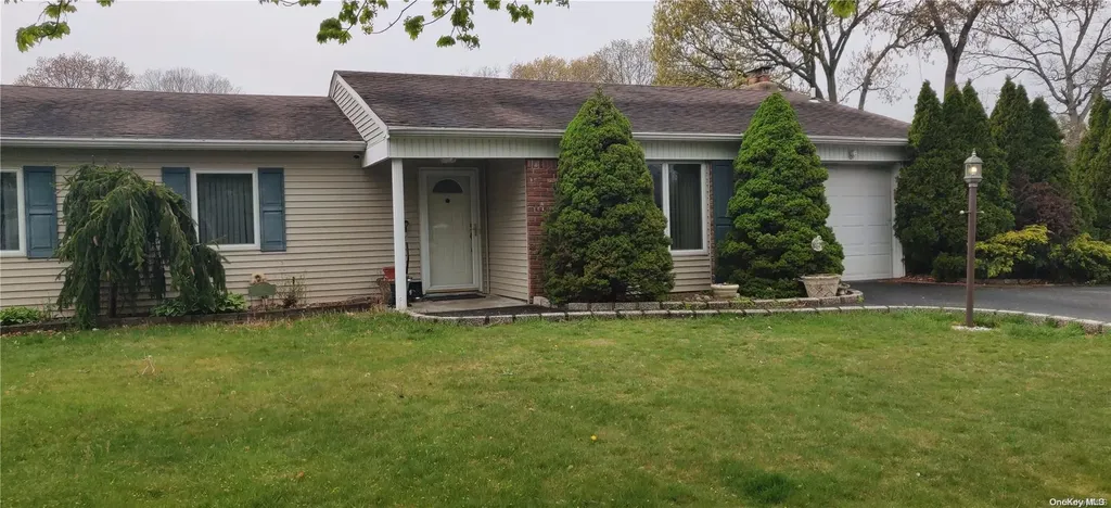 36 Broadway Holtsville NY 11742