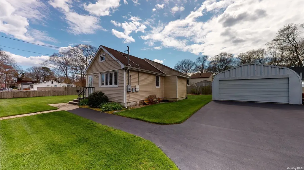 92 Alder Drive Mastic Beach NY 11951
