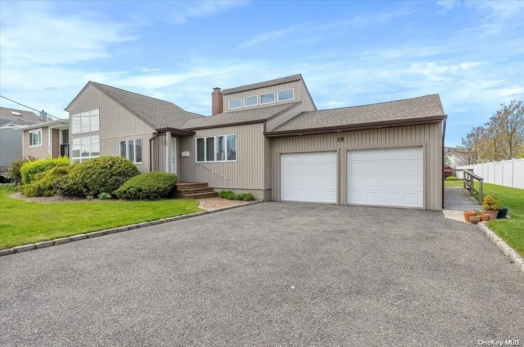 15 Milton Road Babylon NY 11702