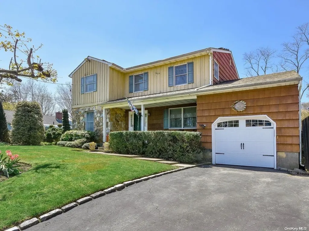 2 Berkeley Place Sea Cliff NY 11579