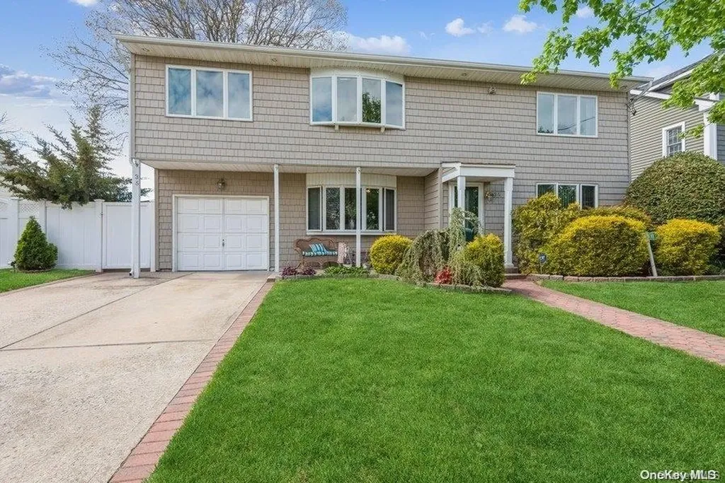 36 Lincoln Boulevard Bethpage NY 11714
