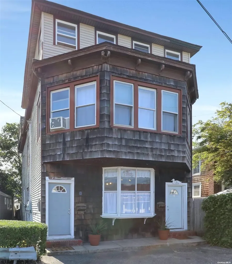 6 Shore Road Babylon NY 11702