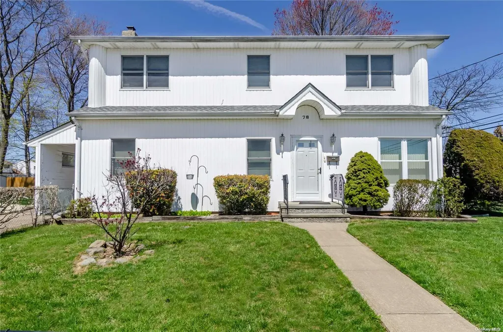 78 Park Lane Massapequa NY 11758