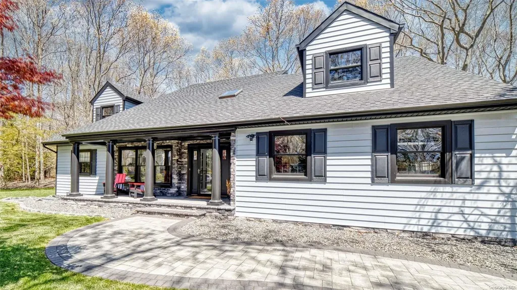 37 Jomar Road Shoreham NY 11786