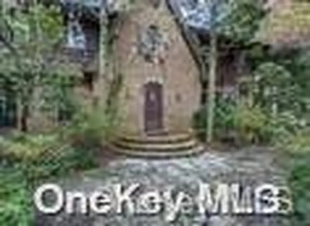 14 Daniel Lane Dix Hills NY 11746