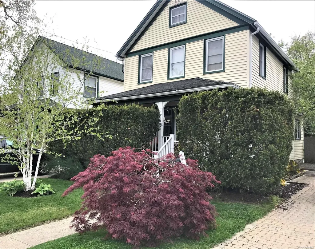 173 West Avenue Patchogue NY 11772