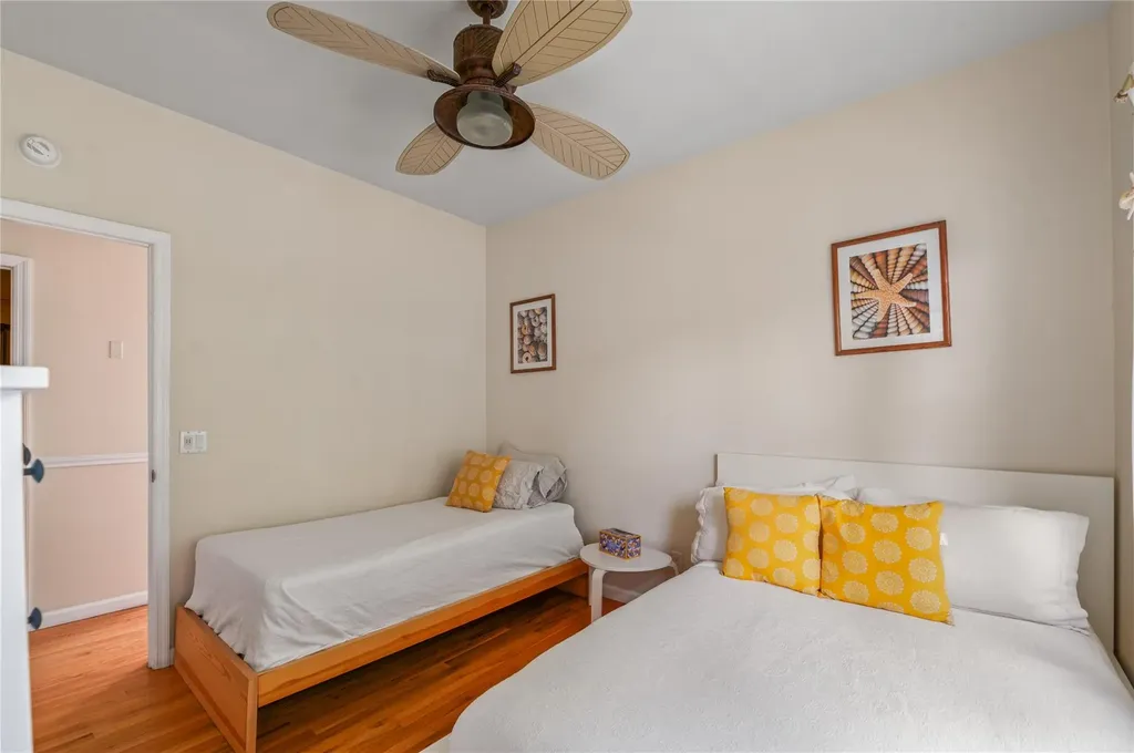 22 Bungalow Ocean Beach NY 11770