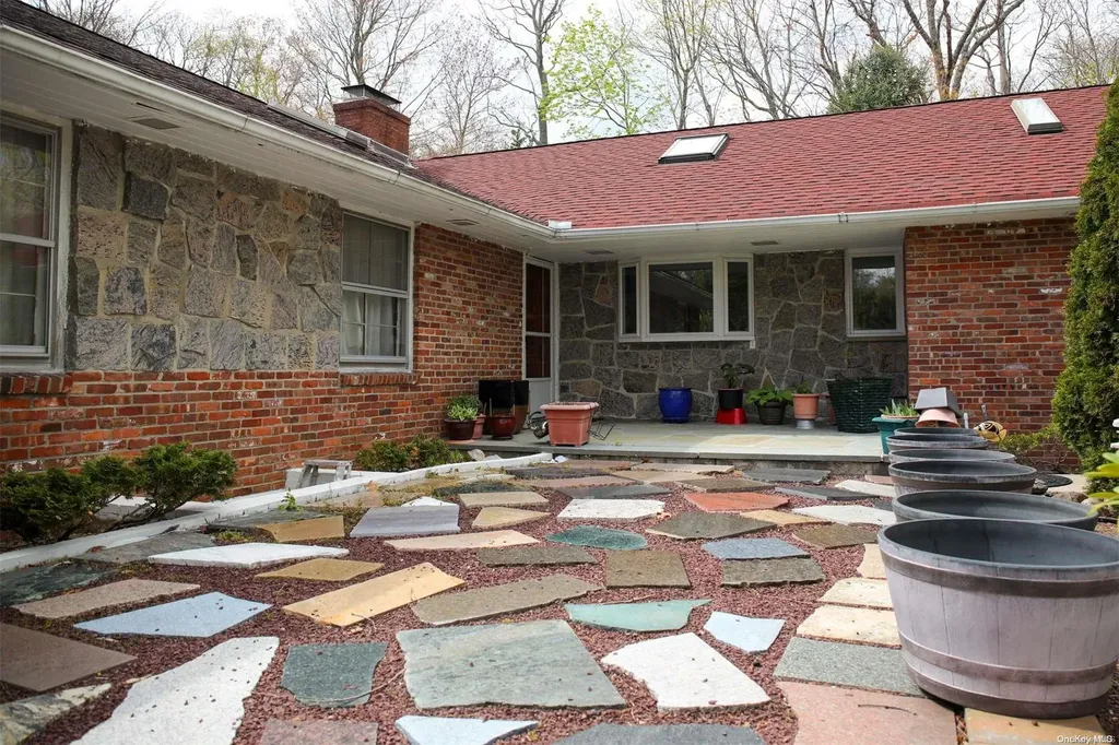 90 Sylvan Avenue Miller Place NY 11764