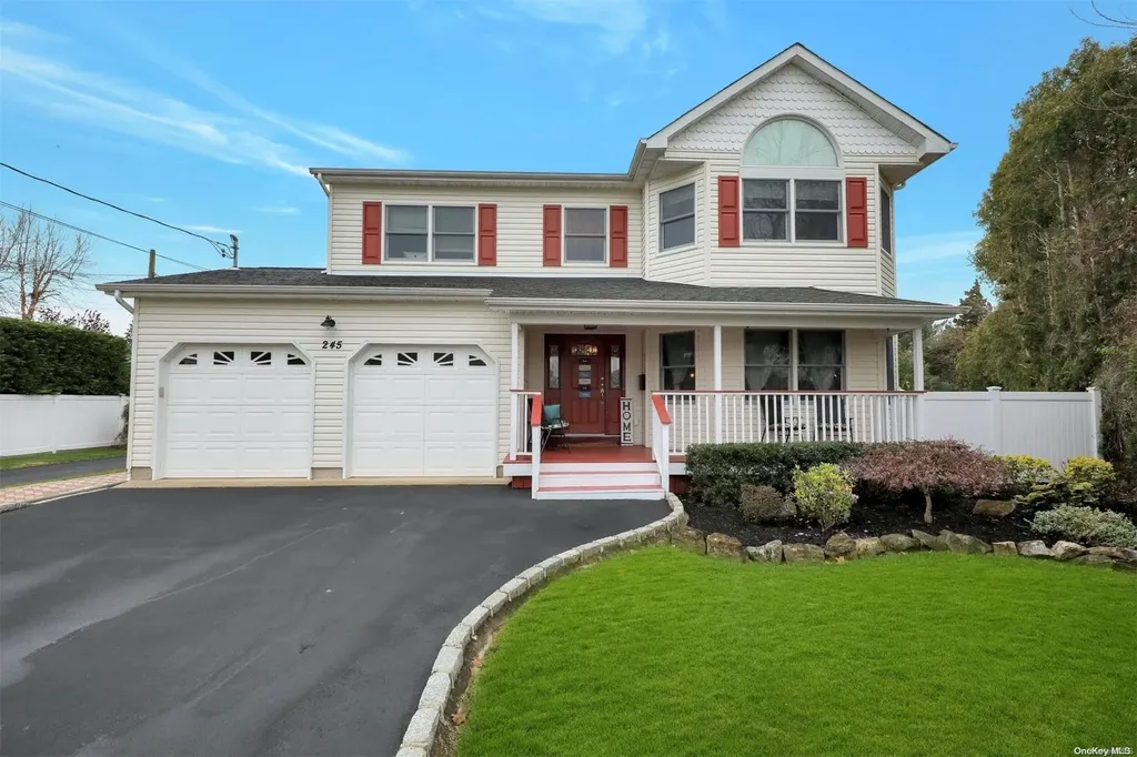 245 Evergreen Avenue Bethpage NY 11714