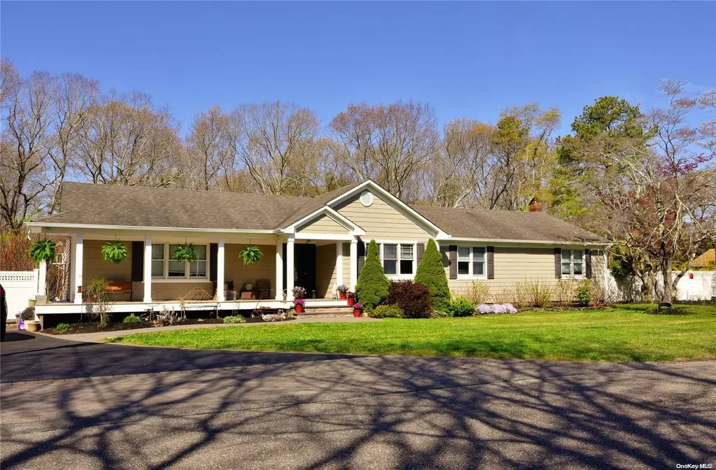 38 Hunter Avenue Miller Place NY 11764
