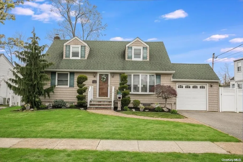 4 Scherer Street Bethpage NY 11714