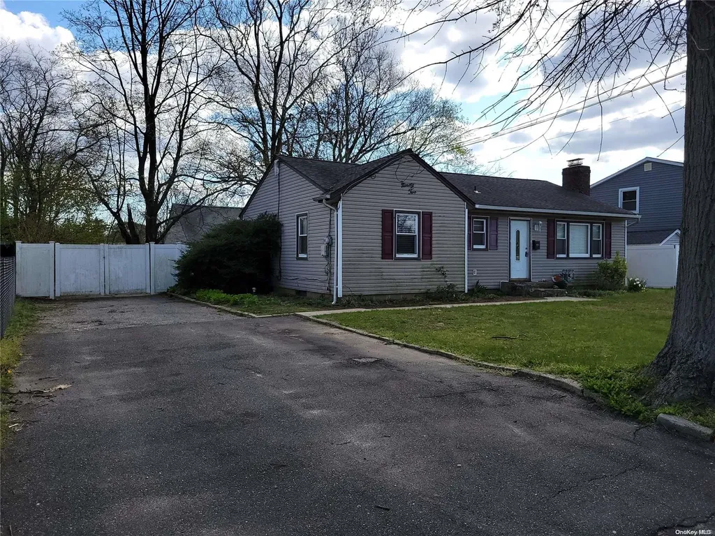 92 Harrison Avenue Amityville NY 11701