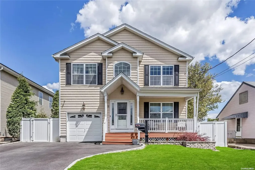 8 Cypress Avenue Bethpage NY 11714