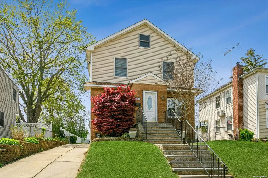42 Albertson Avenue Albertson NY 11507