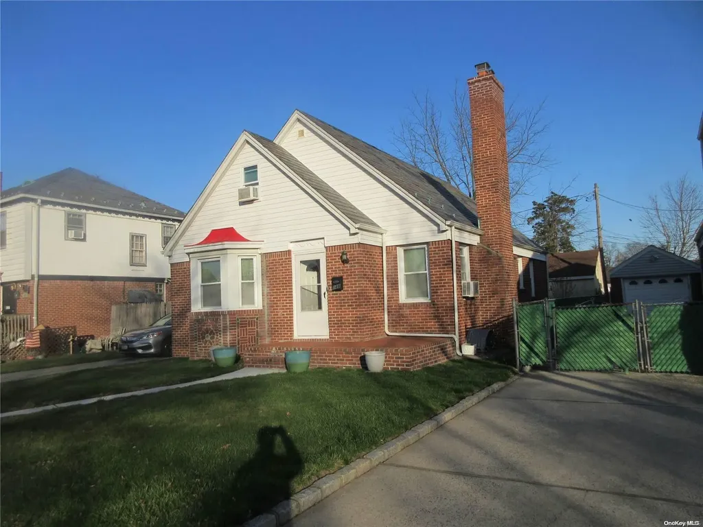 148 Martin Avenue Hempstead NY 11550