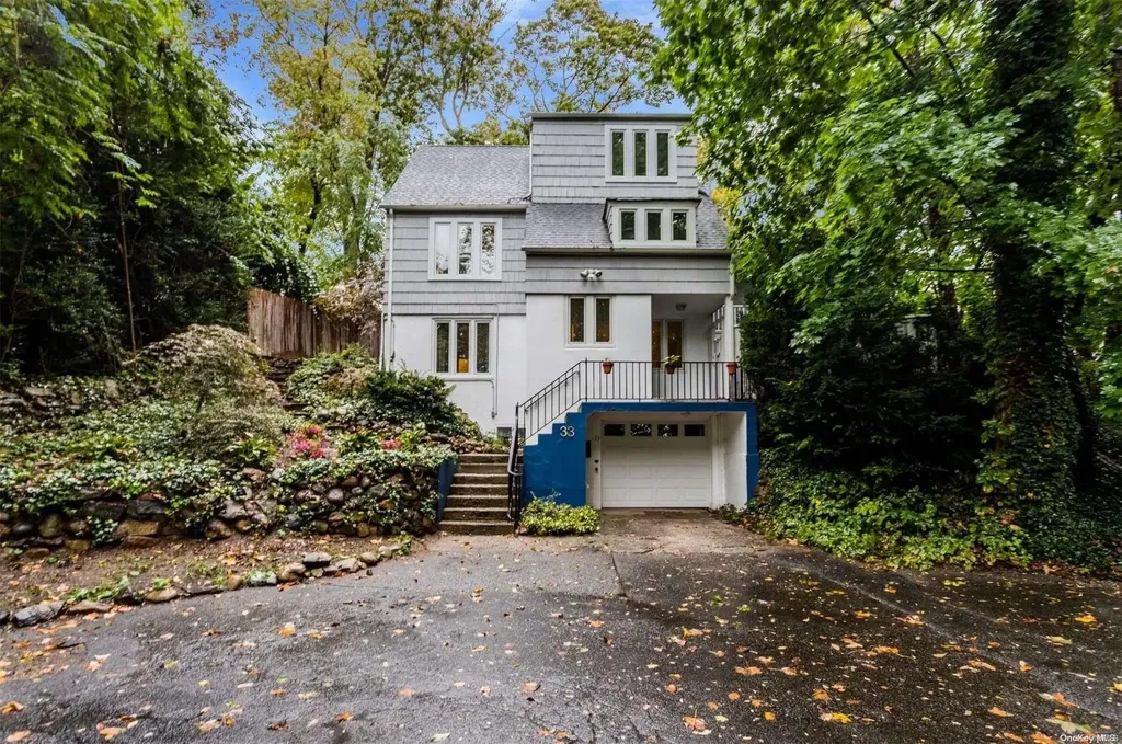 33 Parkview Terrace Huntington NY 11743
