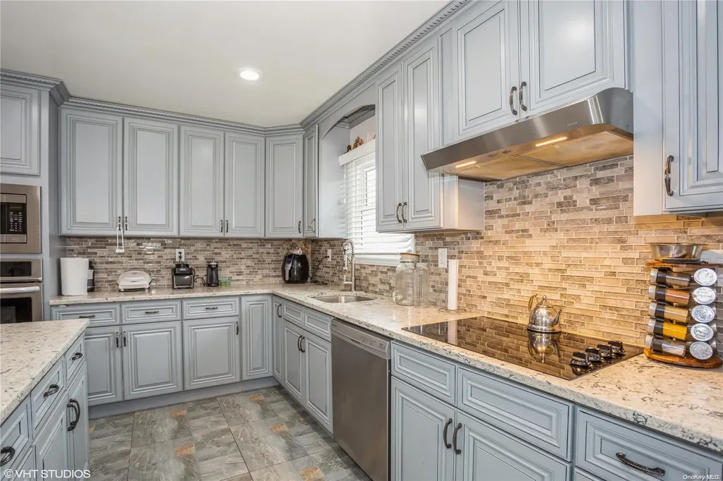 66 Ronkonkoma Boulevard Centereach NY 11720
