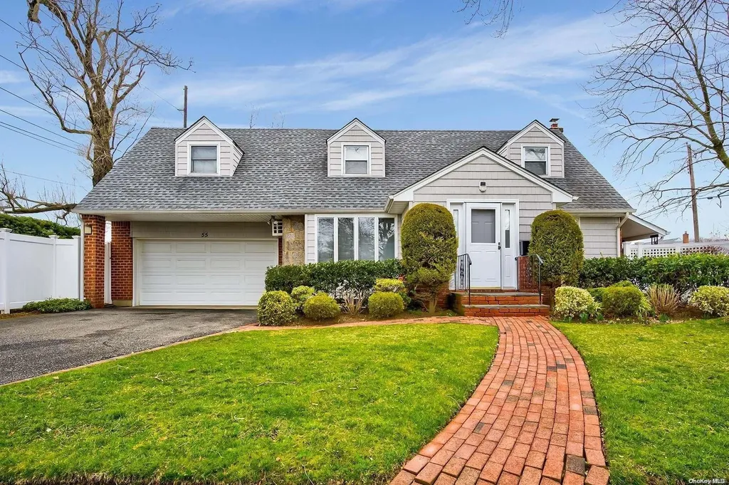 55 Corey Lane East Meadow NY 11554