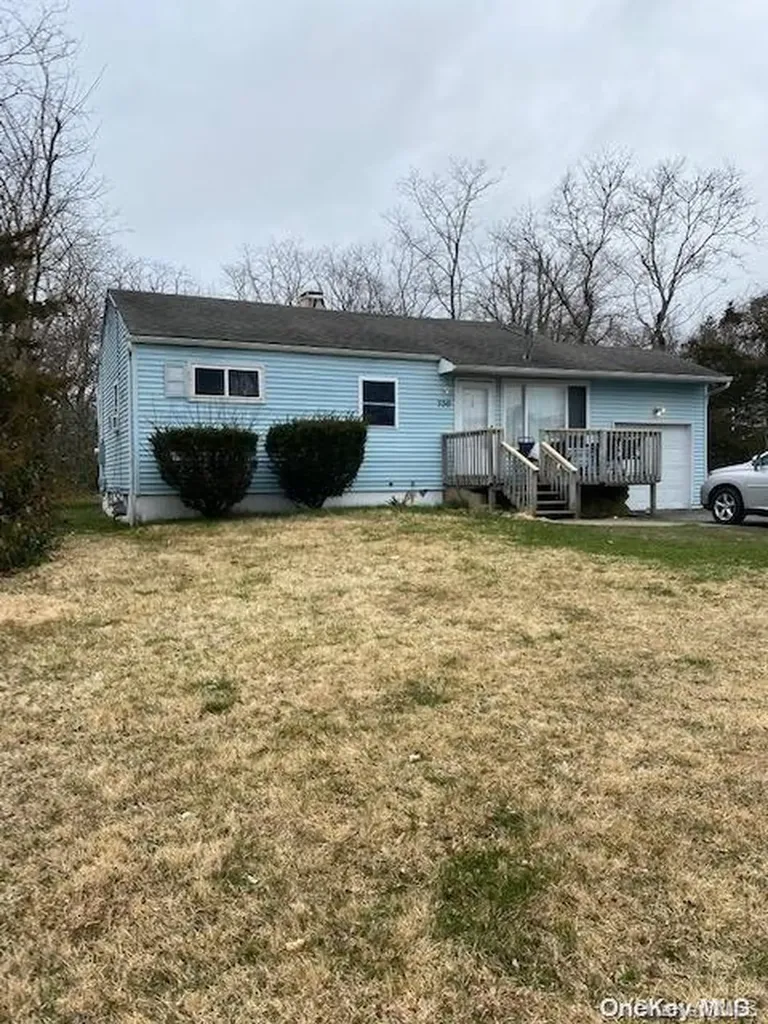 730 Walker Avenue Bellport NY 11713