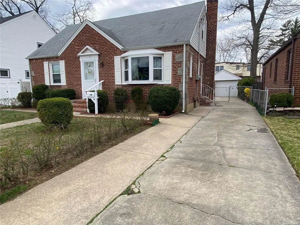 14 Sprague Drive Valley Stream NY 11580