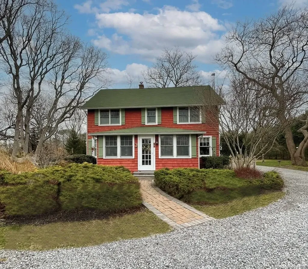 64 Depot Road Westhampton Beach NY 11978