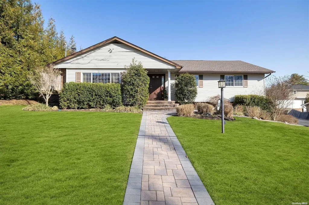 10 High Ridge Road Plainview NY 11803