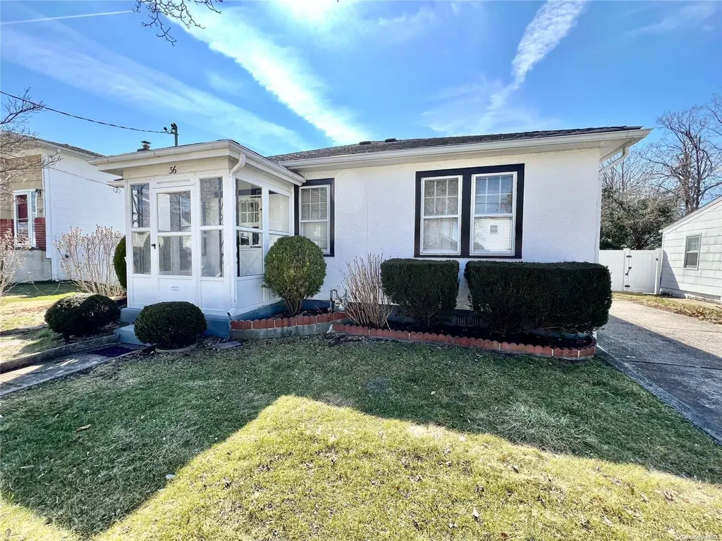 36 New Street Lynbrook NY 11563
