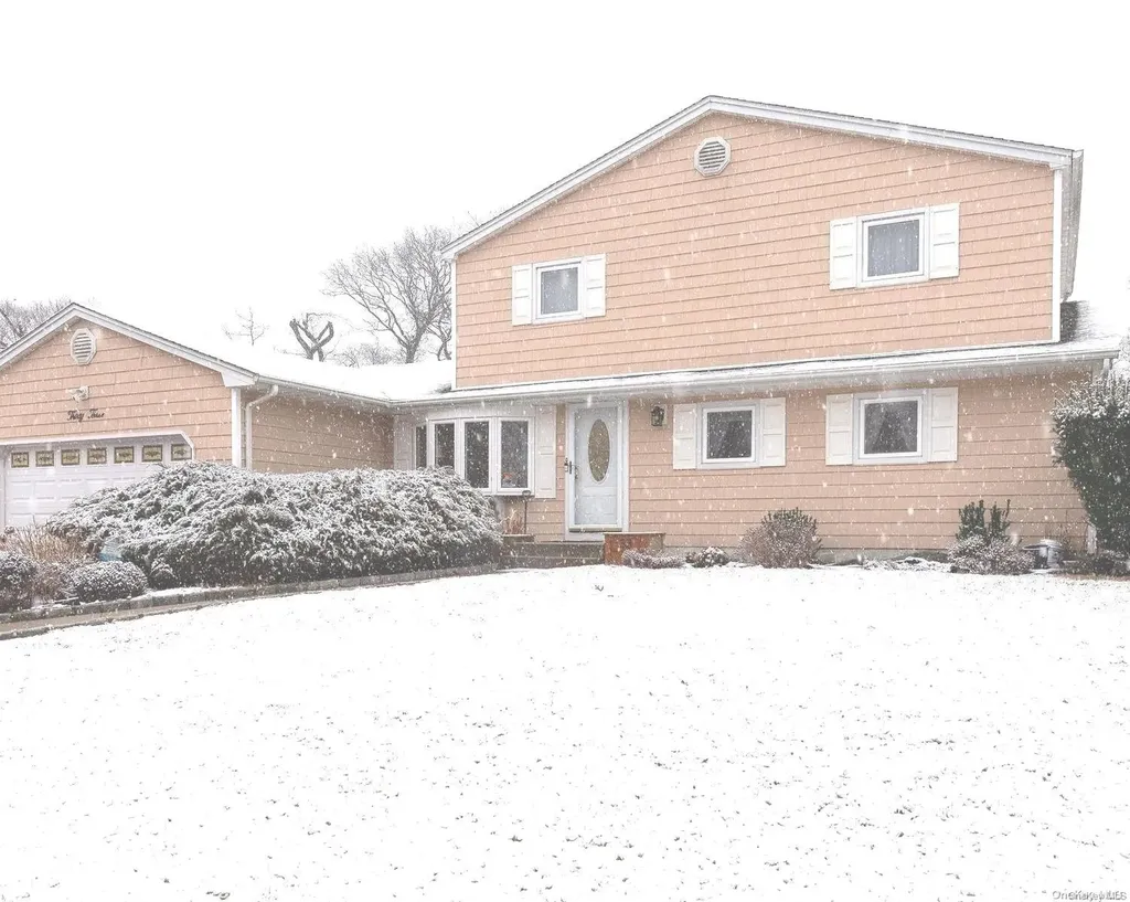 33 Urban Drive Selden NY 11784