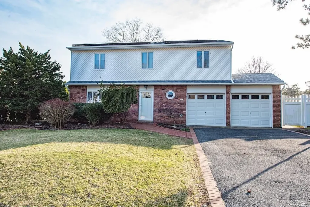 4 Bobann Drive Nesconset NY 11767