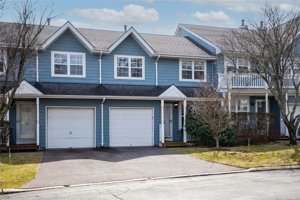 58 Sprucewood Boulevard Central Islip NY 11722
