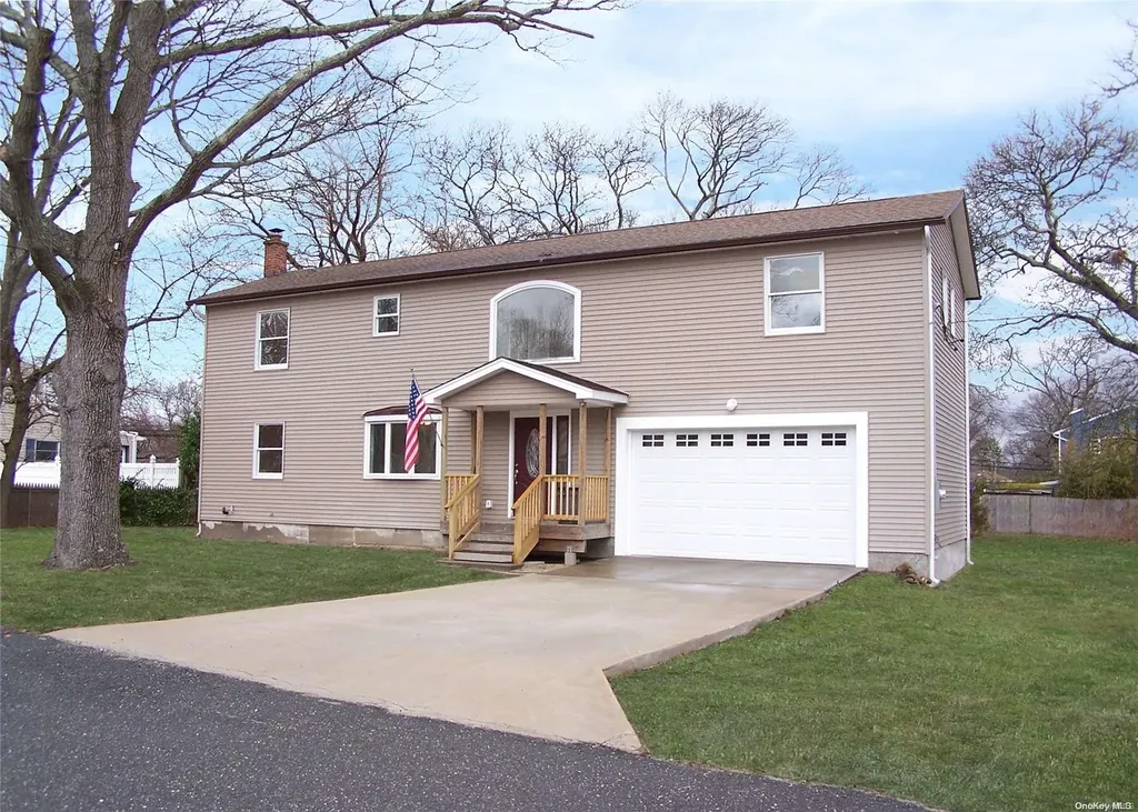 35 Cherokee Avenue Selden NY 11784