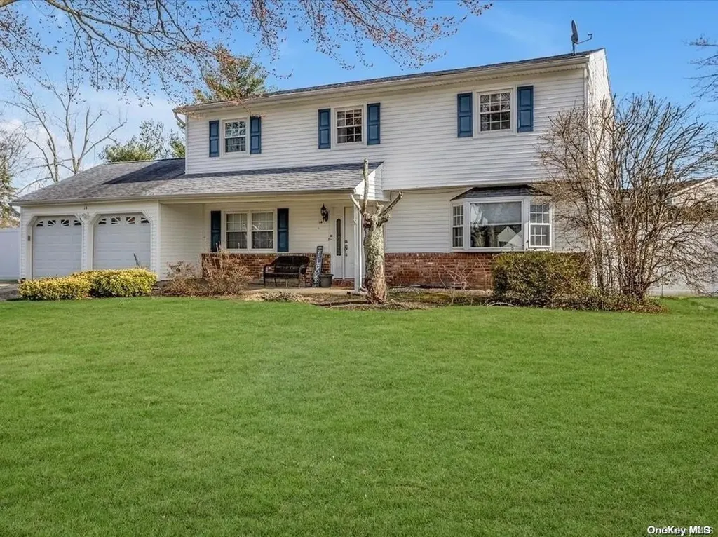 14 Sturbridge Drive Dix Hills NY 11746